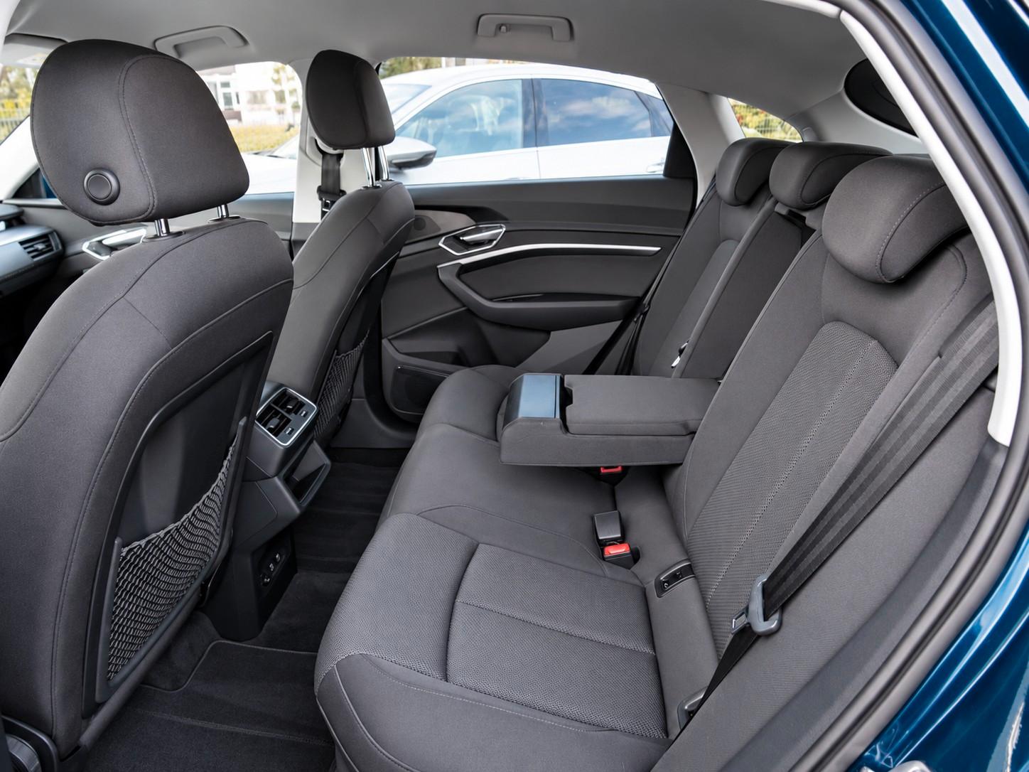 AUDI E-TRON - SPORTBACK 50 - 313 CV - BVA - ATTELAGE - ENTRETIEN AUDI
