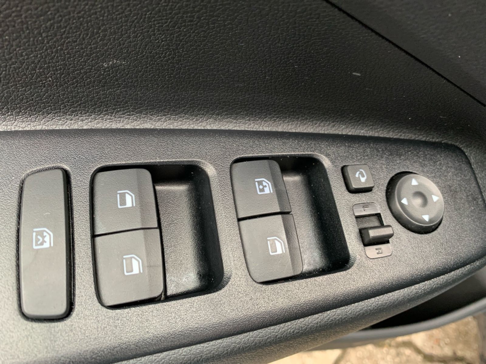 Fahrzeugabbildung Hyundai i10 1.2 Prime Automatik Navi Allwetter