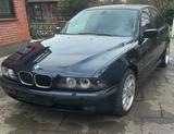 BMW e39 528i - BMW 528: E39 528i
