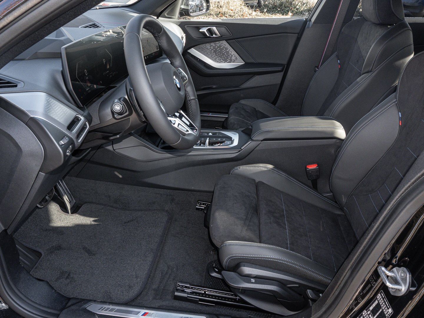 BMW 218 Gran Coupé - Bild 12