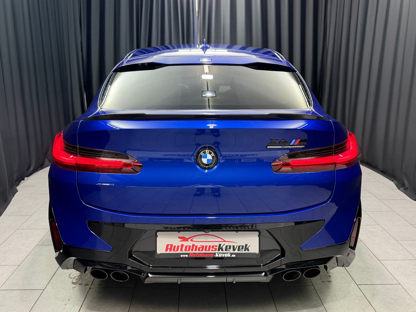 Fahrzeugabbildung BMW X4 M Competition |CARBON|H/K|LASER|HuD