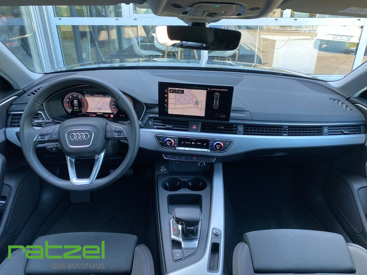 Fahrzeugabbildung Audi A4 Avant S line 40 TFSI S tronic Pano Navi LED A