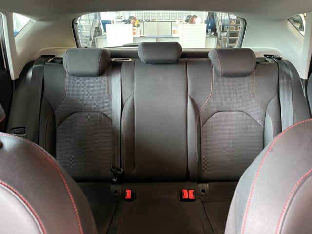 Seat Leon FR *LED*NAVI*SZHZ*TEMPOMAT*SPORTSITZE*TOUCH
