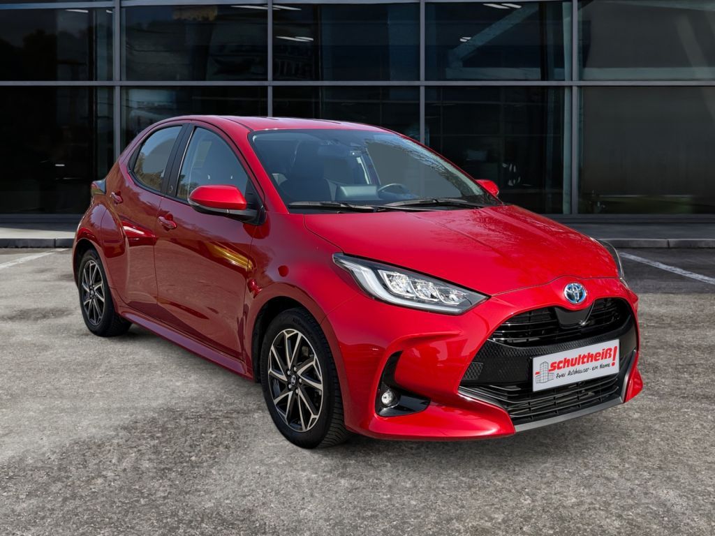 Fahrzeugabbildung Toyota Yaris Hybrid 1.5 VVT-i Team Deutschland