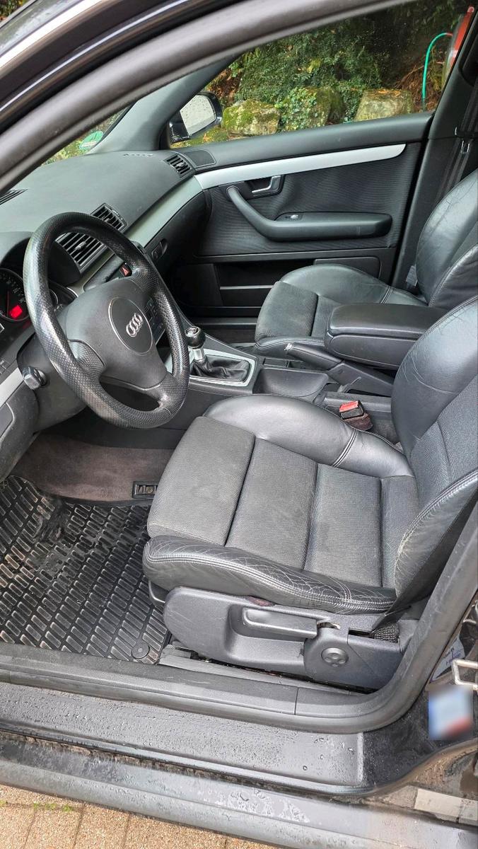 Audi A4 2004 — photo 10