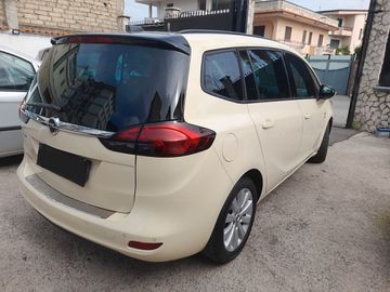 Opel Zafira - 9