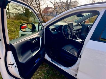 Toyota RAV 4 - 8