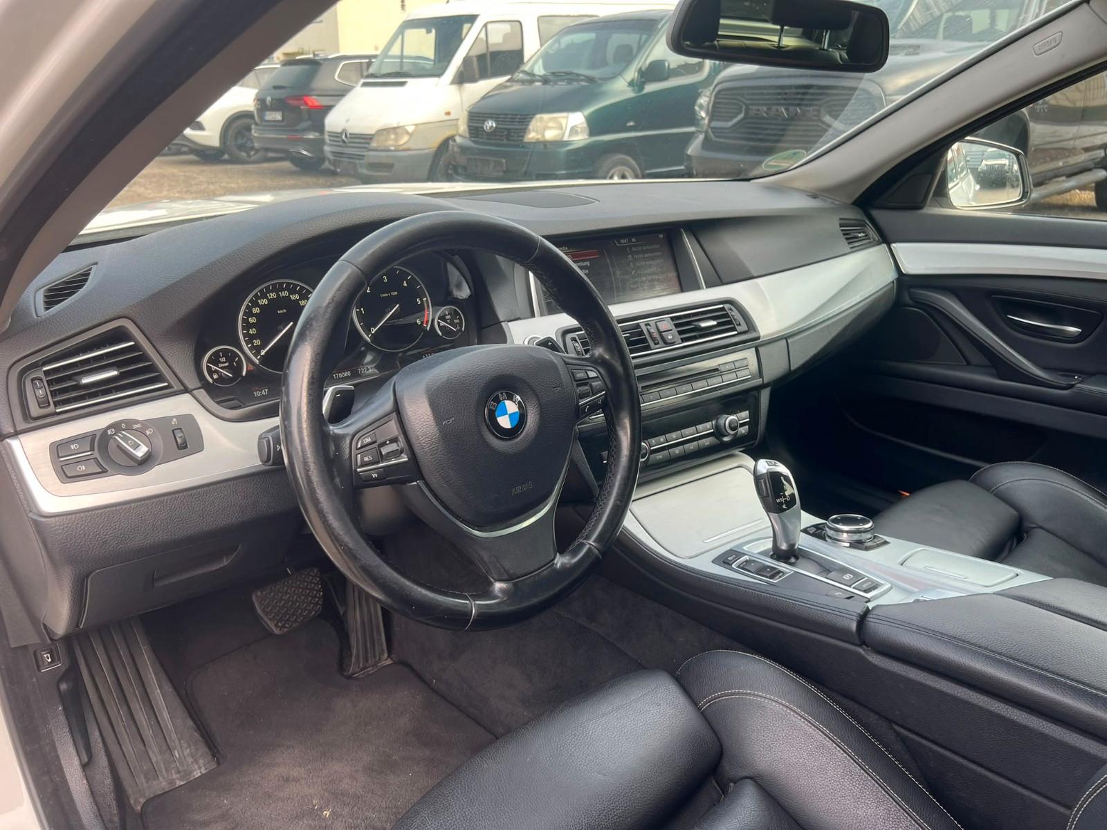 BMW 520 2013 — photo 10