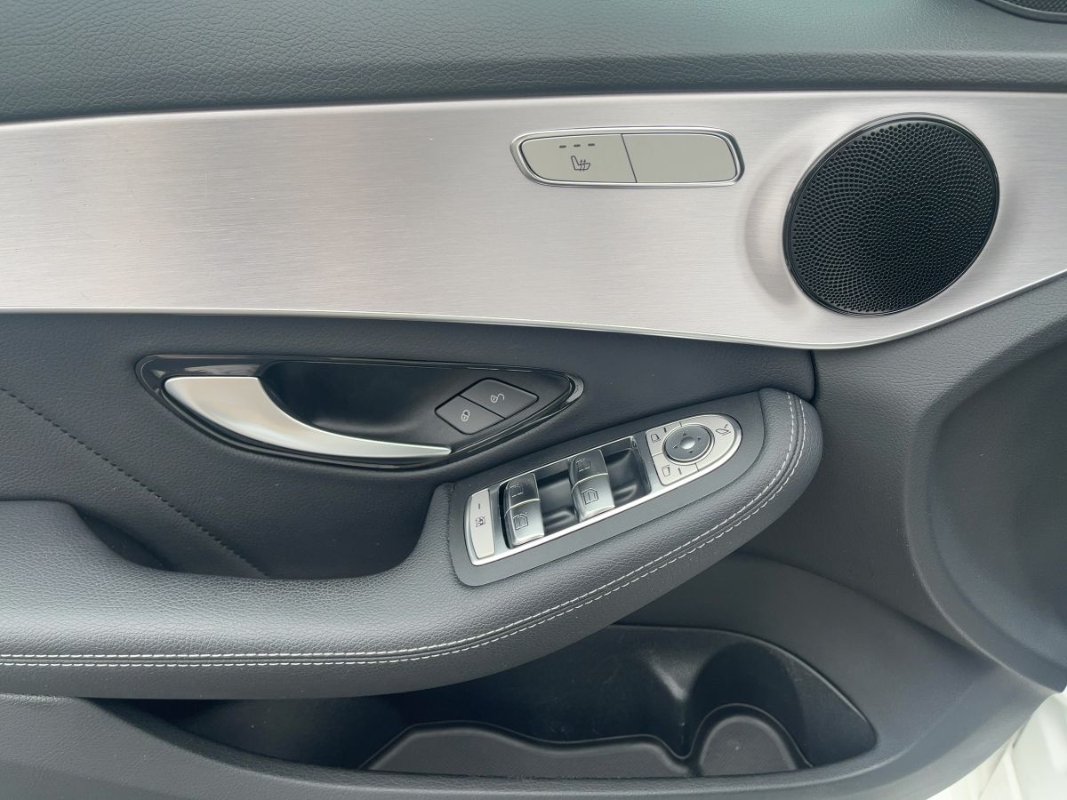 Fahrzeugabbildung Mercedes-Benz C 180 T-Modell AMG/Pano/Kamera/LED/AHK