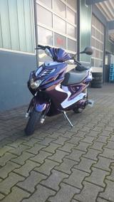 Yamaha Aerox - YAMAHA ROLLER AEROX