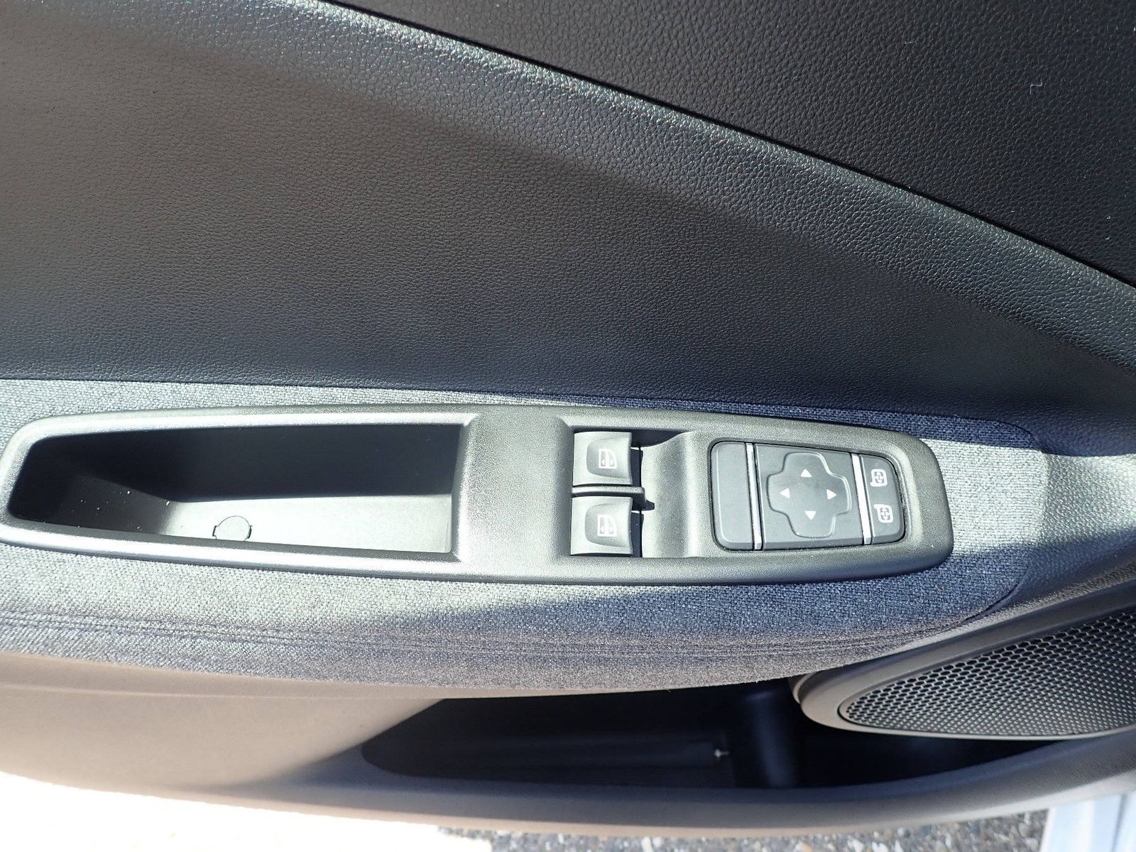 Fahrzeugabbildung Renault ZOE Experience 50 KW/NAVI;EPH/Batterie-Kauf