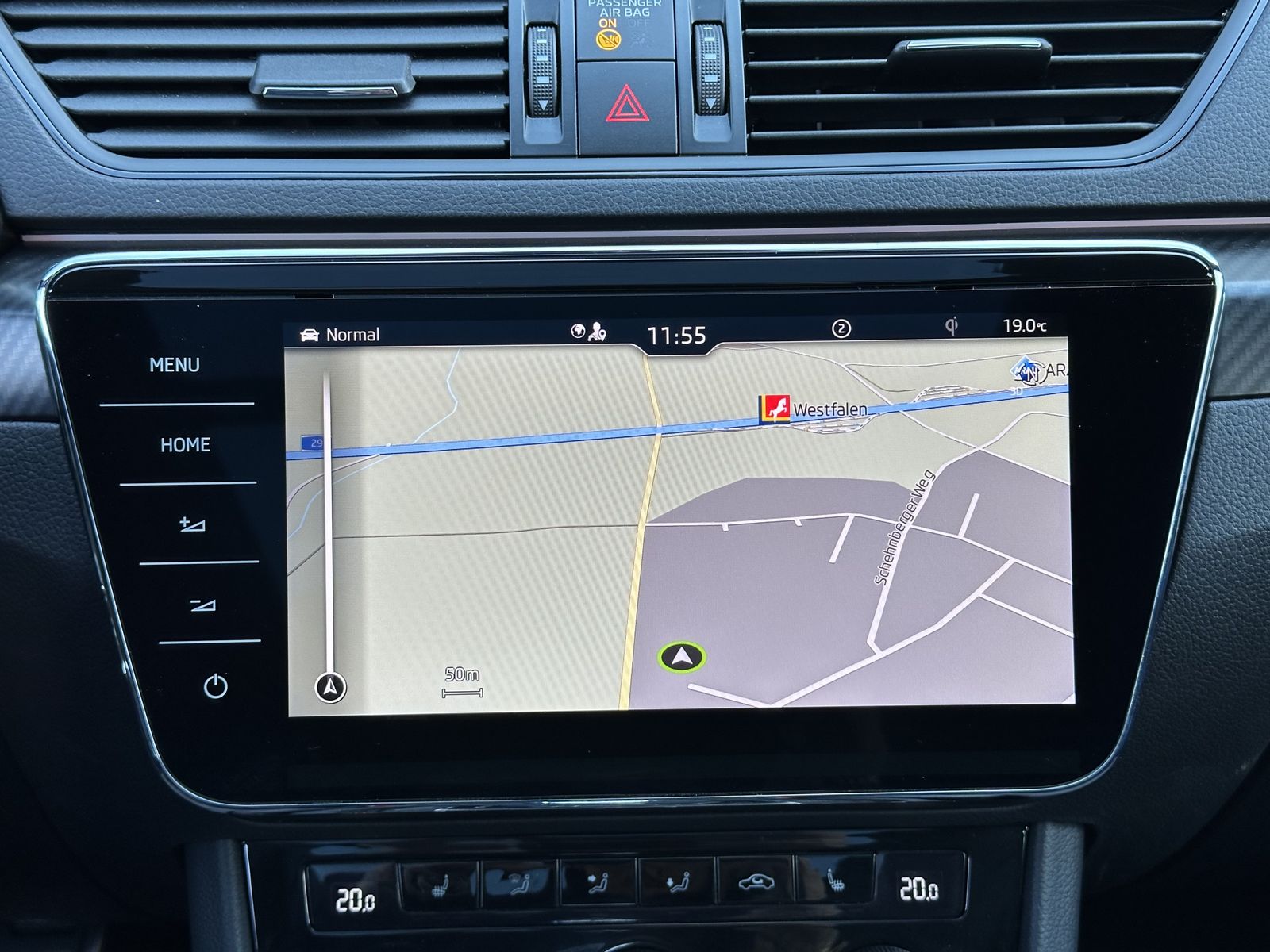 Fahrzeugabbildung SKODA Superb Combi iV 1.4 TSI DSG Sportline NAV+LED+VC