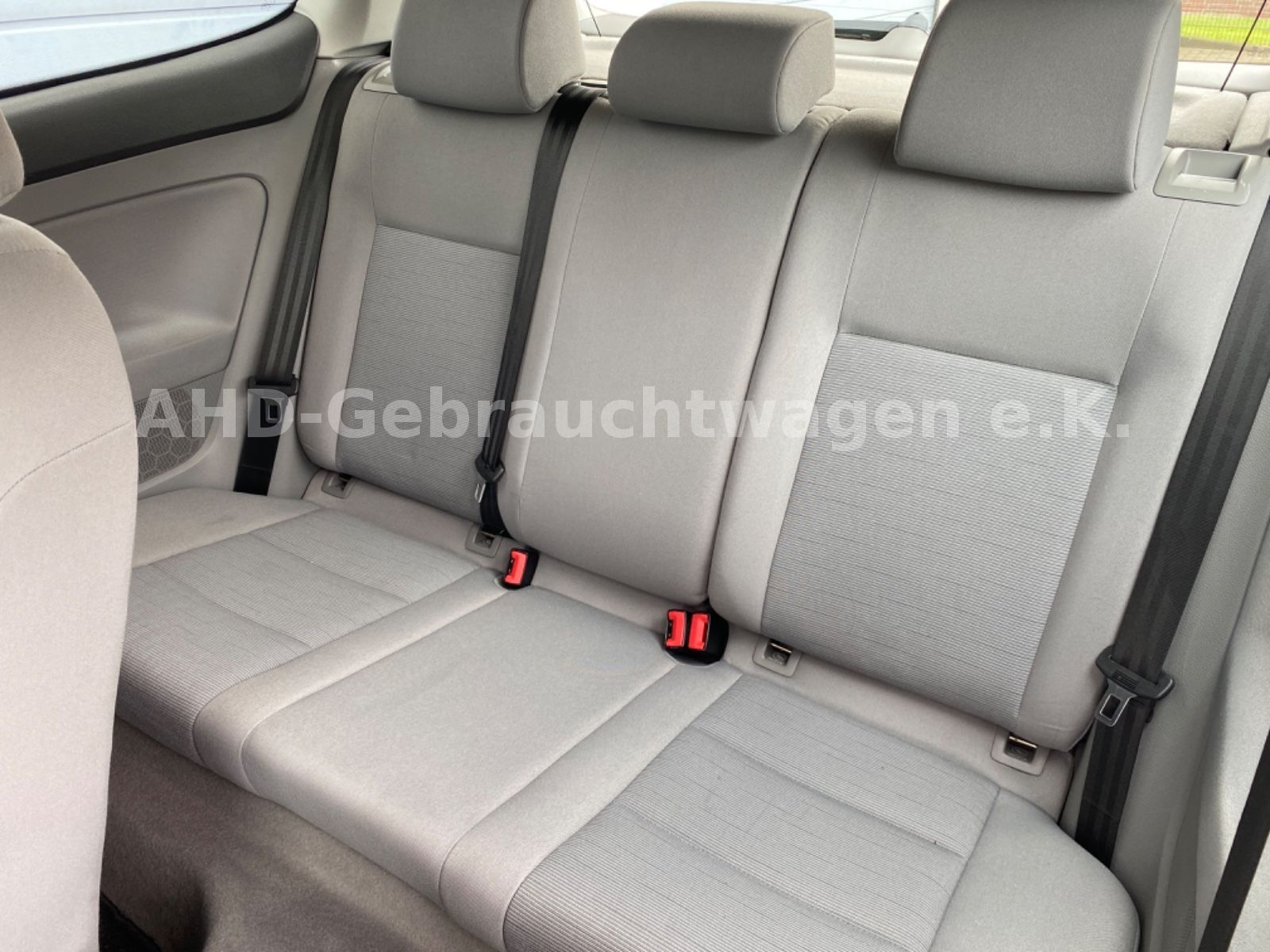 Fahrzeugabbildung Volkswagen Golf V 1.6 Automatik