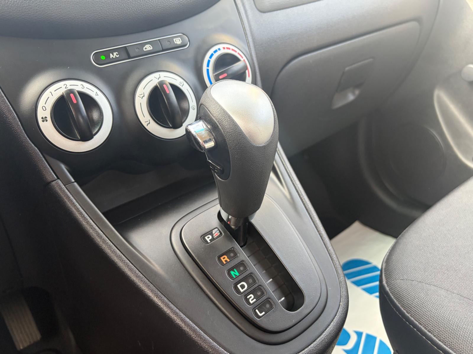 Hyundai i10*Automatik*1.Hand*Klima*AUX*HU/AU 10/27