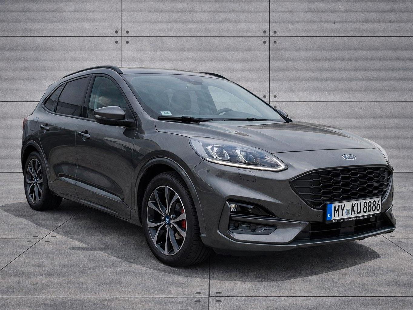 Ford Kuga PlugIn Hybrid ST-Line X mit Anhängekupplung