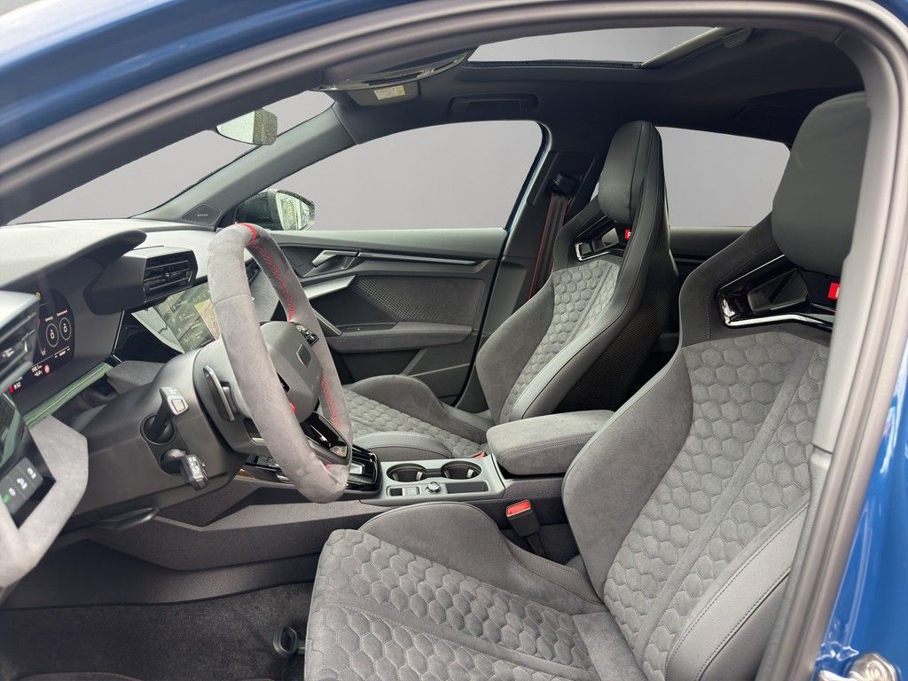 Audi RS3 Sportback quattro S-Tronic foto 11