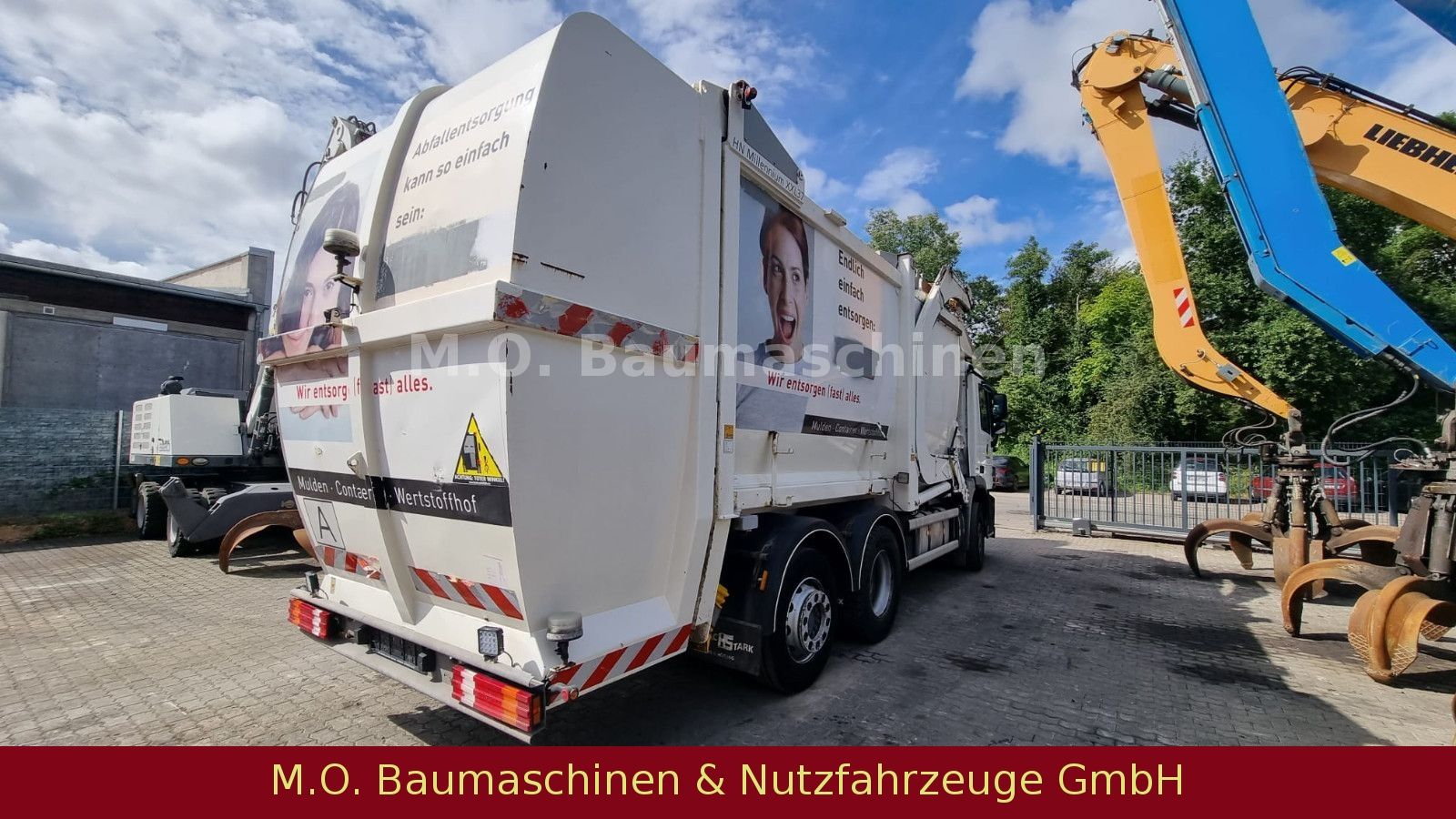 Fahrzeugabbildung Mercedes-Benz Actros 2532 / AC / ZSA / 6x2 /  Müllwagen