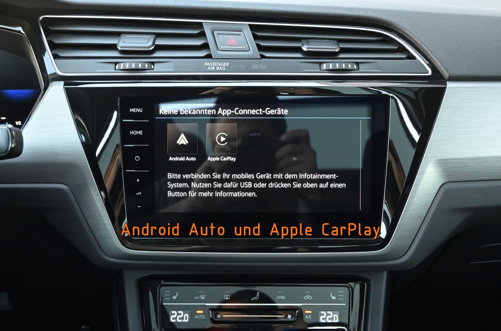 Fahrzeugabbildung Volkswagen Touran 1.5 TSI DSG °ACC°AHK°DYNAUDIO°PANO°STANDH