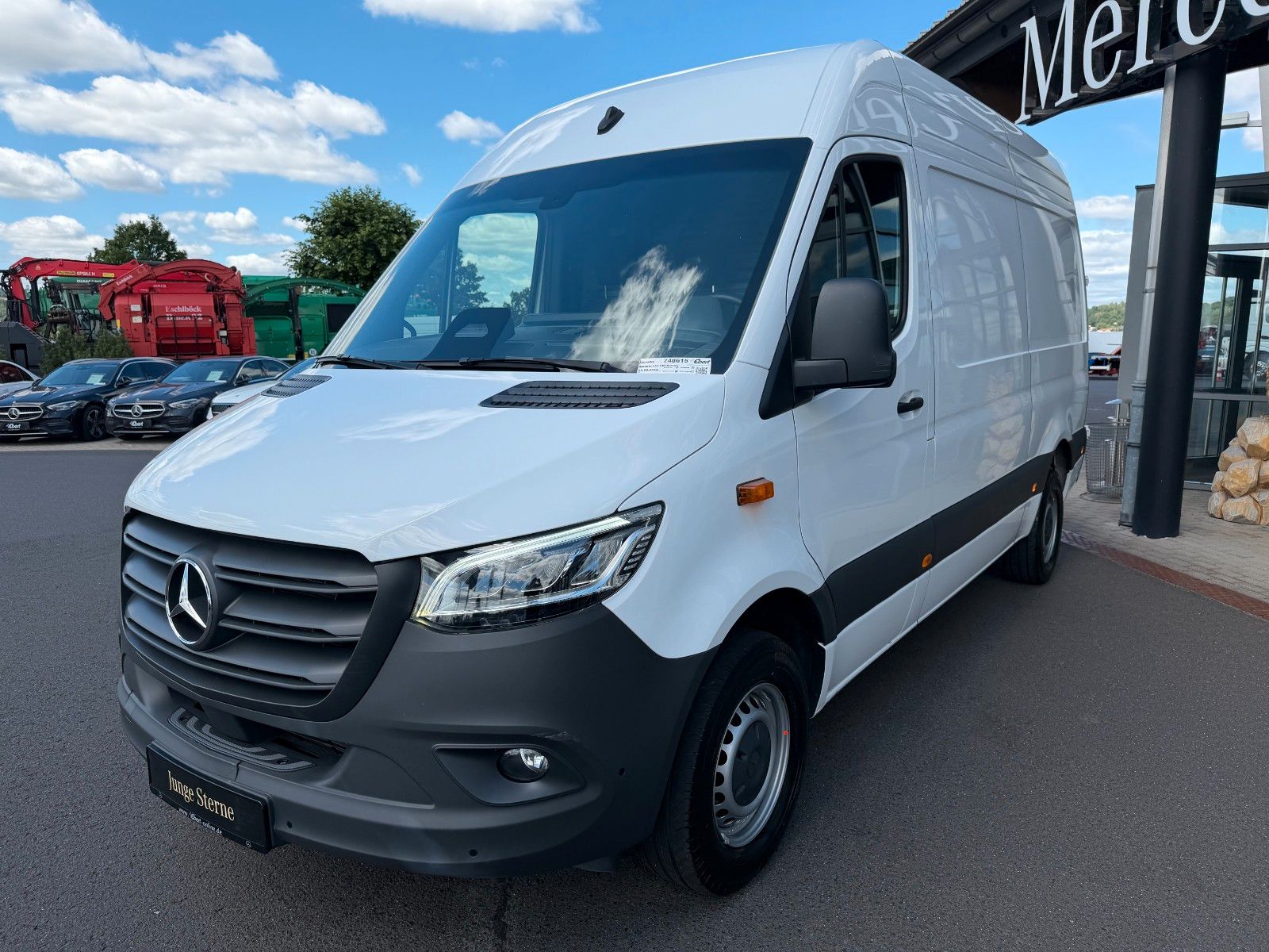 Fahrzeugabbildung Mercedes-Benz Sprinter 317 CDI 9G 3665 LED SHZ Klima Schwing