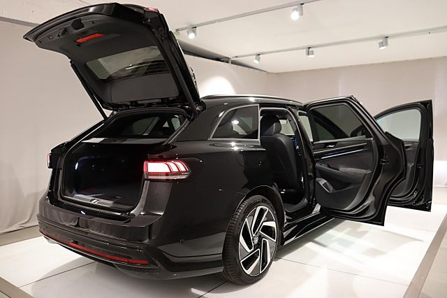 ID.7 Tourer Pro 86kWh AHK Winterr. EasyOpen Wärm