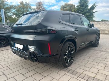 BMW XM - 5