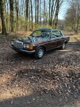 Mercedes-Benz W123 230 CE - Mercedes-Benz 230: Ce W123