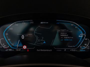 Fahrzeugabbildung BMW 530e xD Pano Kamera DAB HiFi Adapt. Fahrwerk 19"