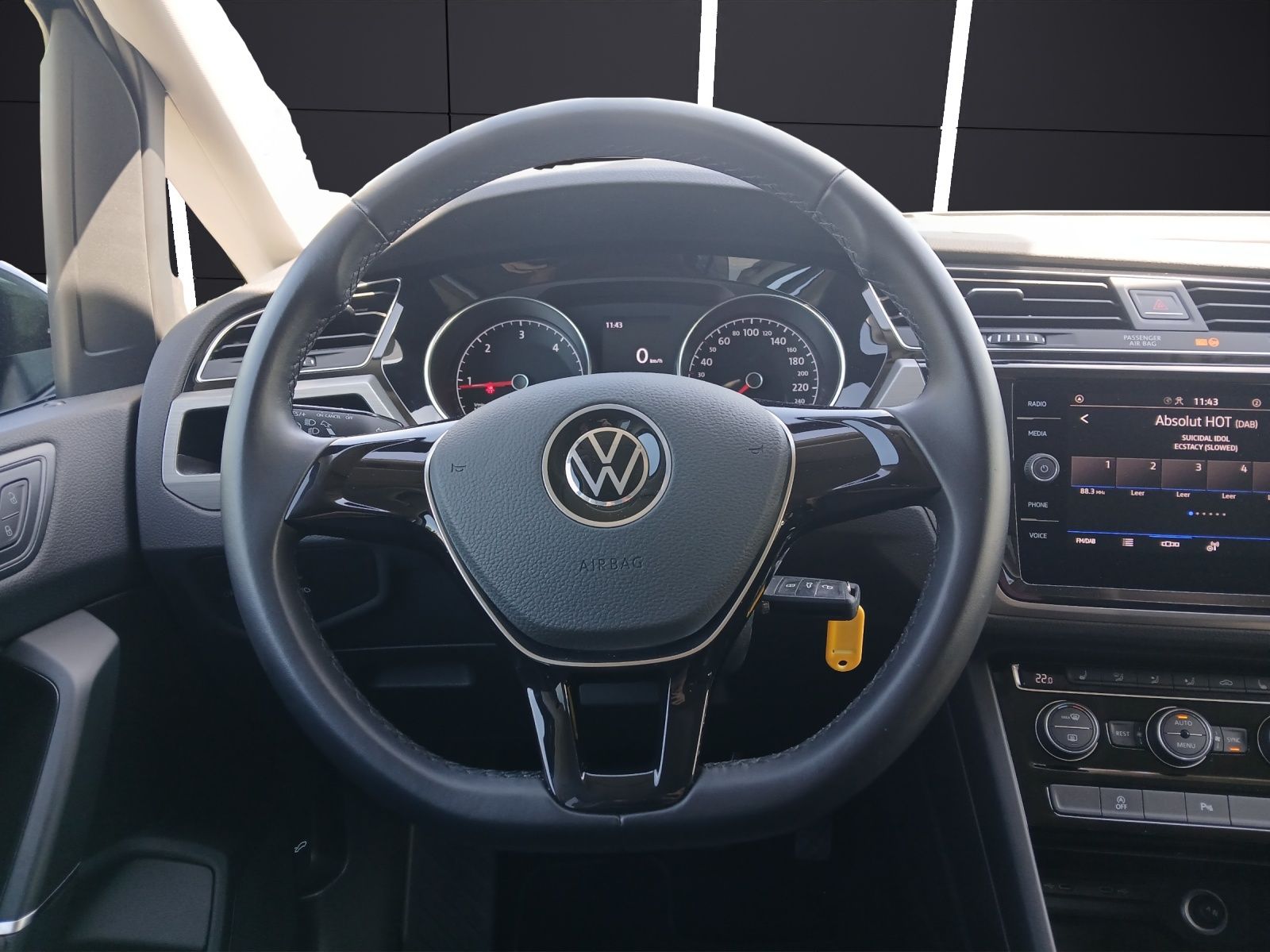 Fahrzeugabbildung Volkswagen Touran TDI Comfortline LED PDC SH LM