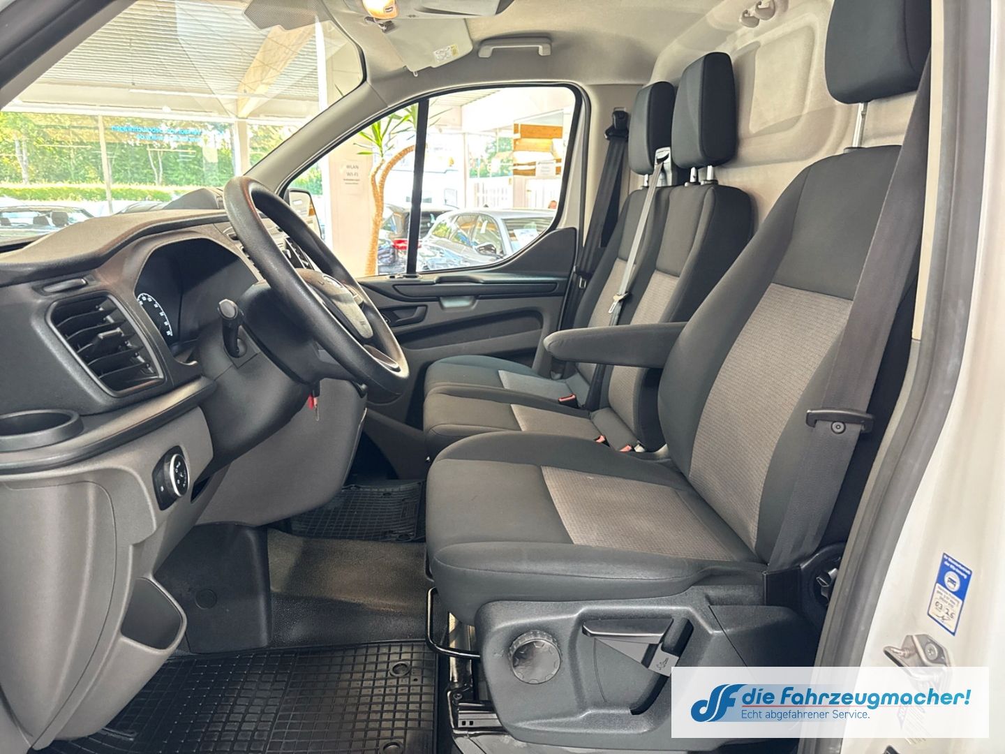 Fahrzeugabbildung Ford Transit Custom Kasten Werkstatt 280 L1 2.0 TDCi