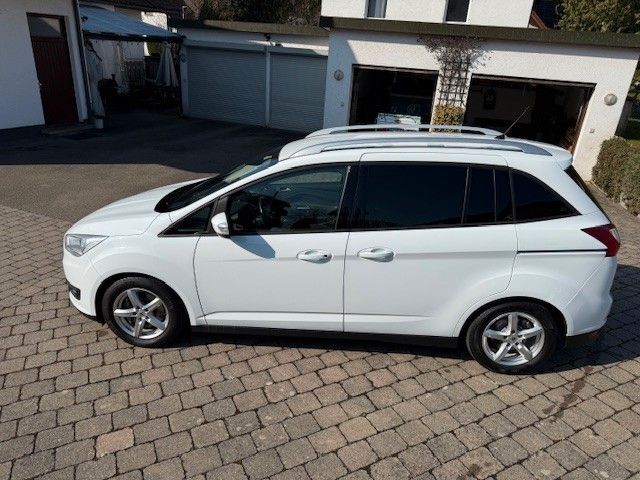 Image of Ford Grand C-Max