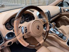 PORSCHE Cayenne Turbo PORSCHE Cayenne Turbo