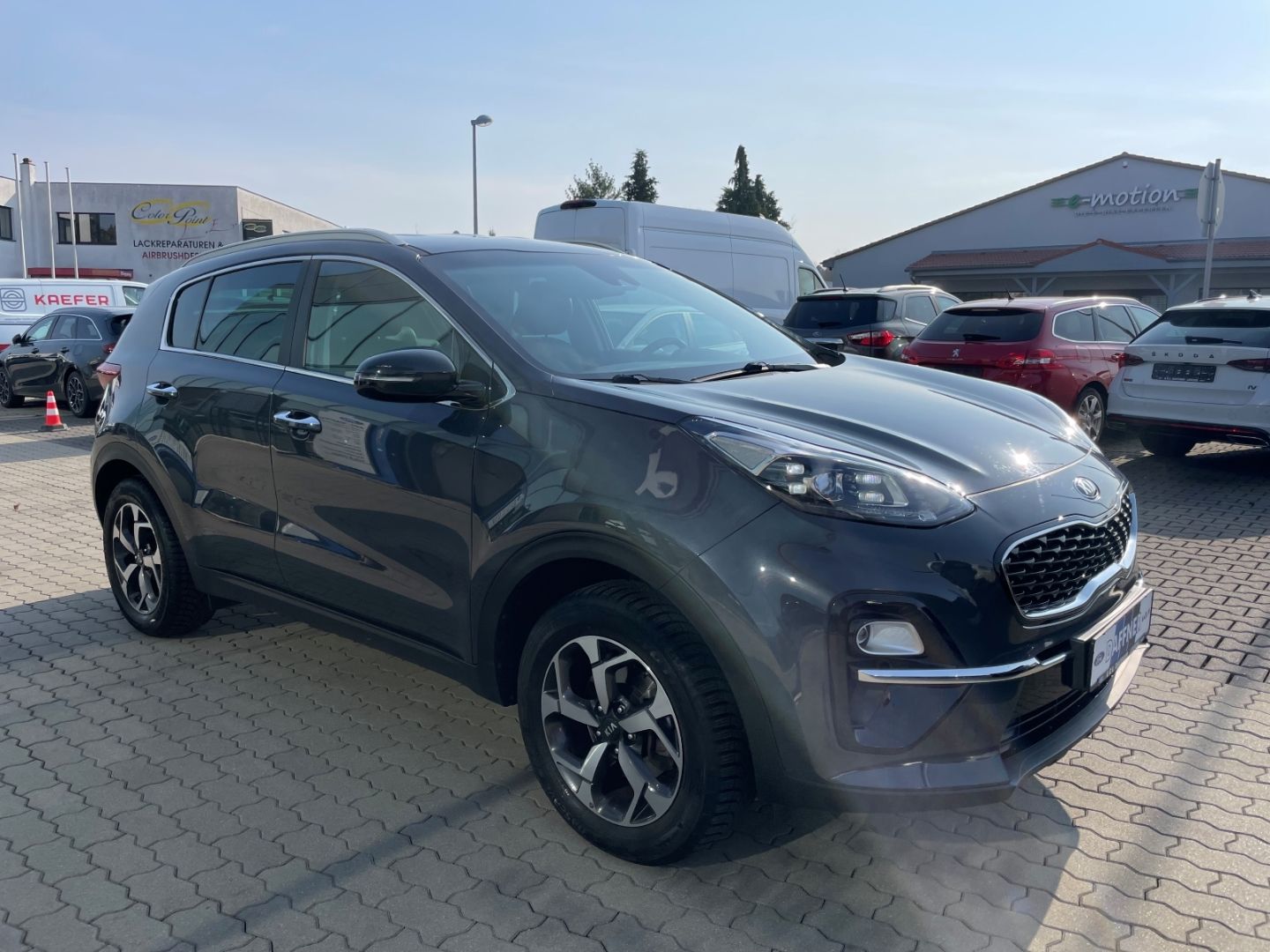 Fahrzeugabbildung Kia Sportage Dream Team LED VerkehrszeichenERK JBL