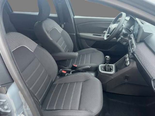 Fahrzeugabbildung Dacia Jogger Expression TCe 110 7-Sitzer