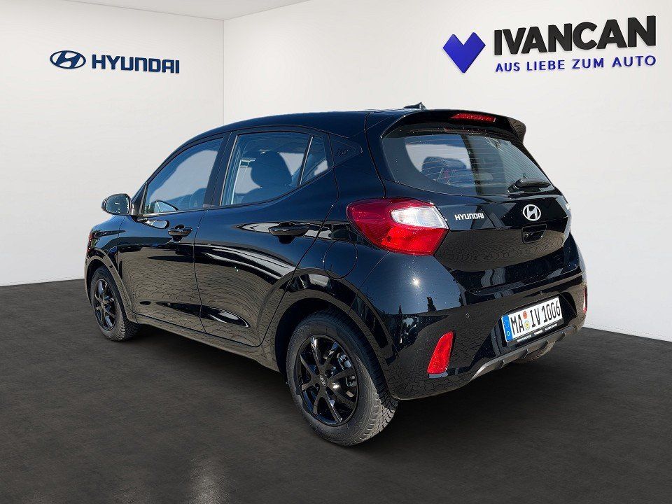 Fahrzeugabbildung Hyundai i10 1.0i 63PS Trend Komfort