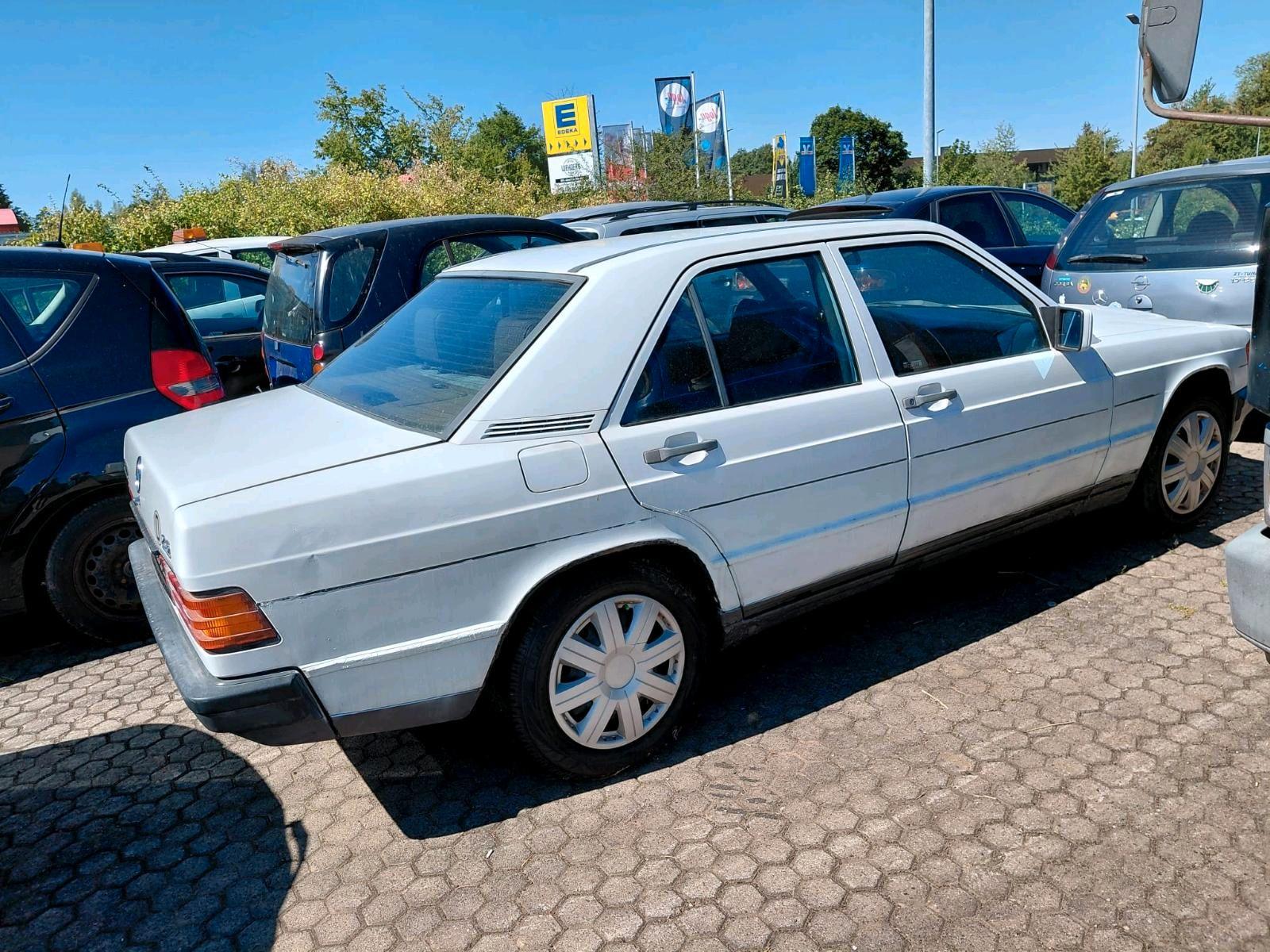 Mercedes-Benz 190