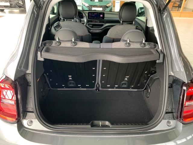 Fiat 500e Icon Klimaautom Fahrerprofil DAB Keyless