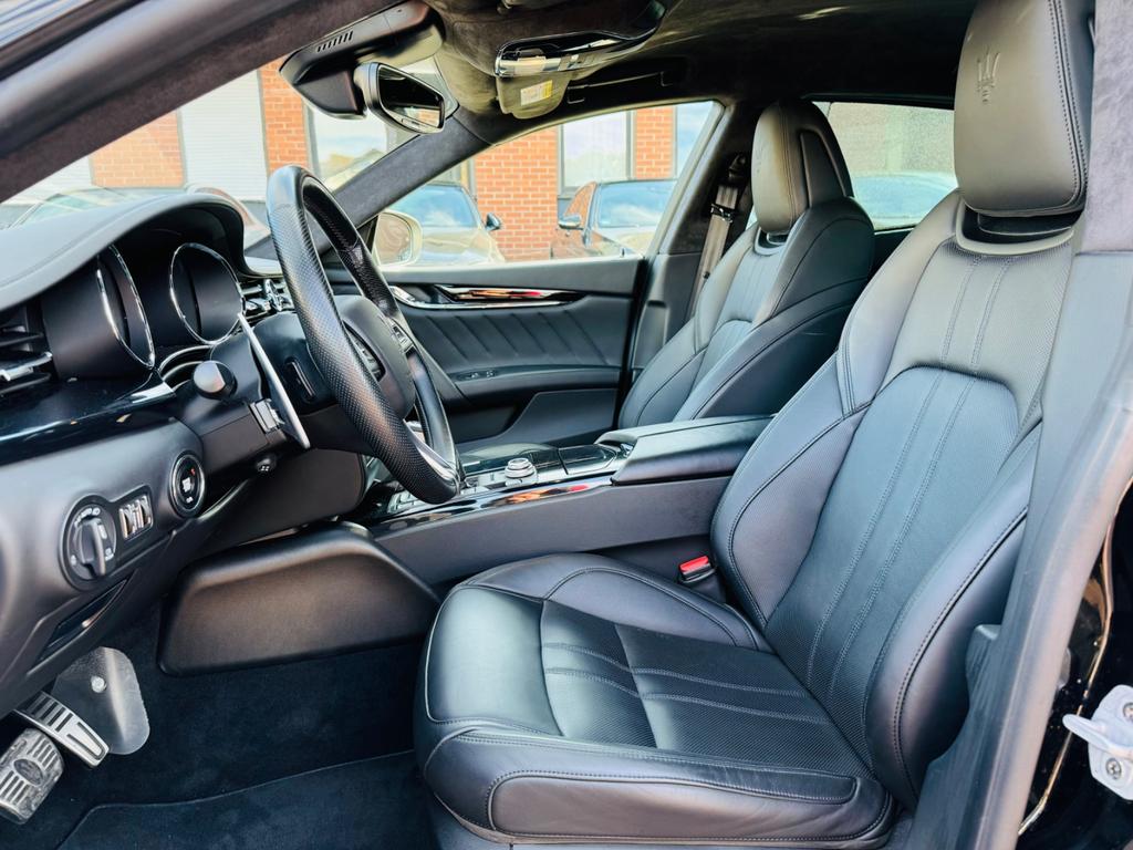 Maserati Quattroporte