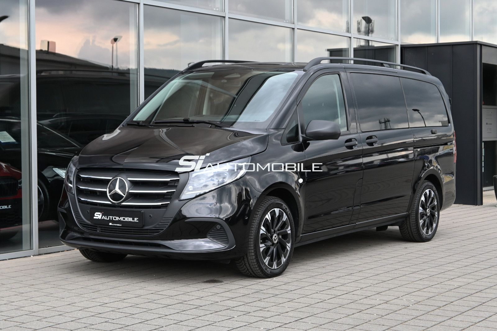 Fahrzeugabbildung Mercedes-Benz Vito 116 CDI PRO Lang Tourer °ACC°AHK°STANDHEIZ°