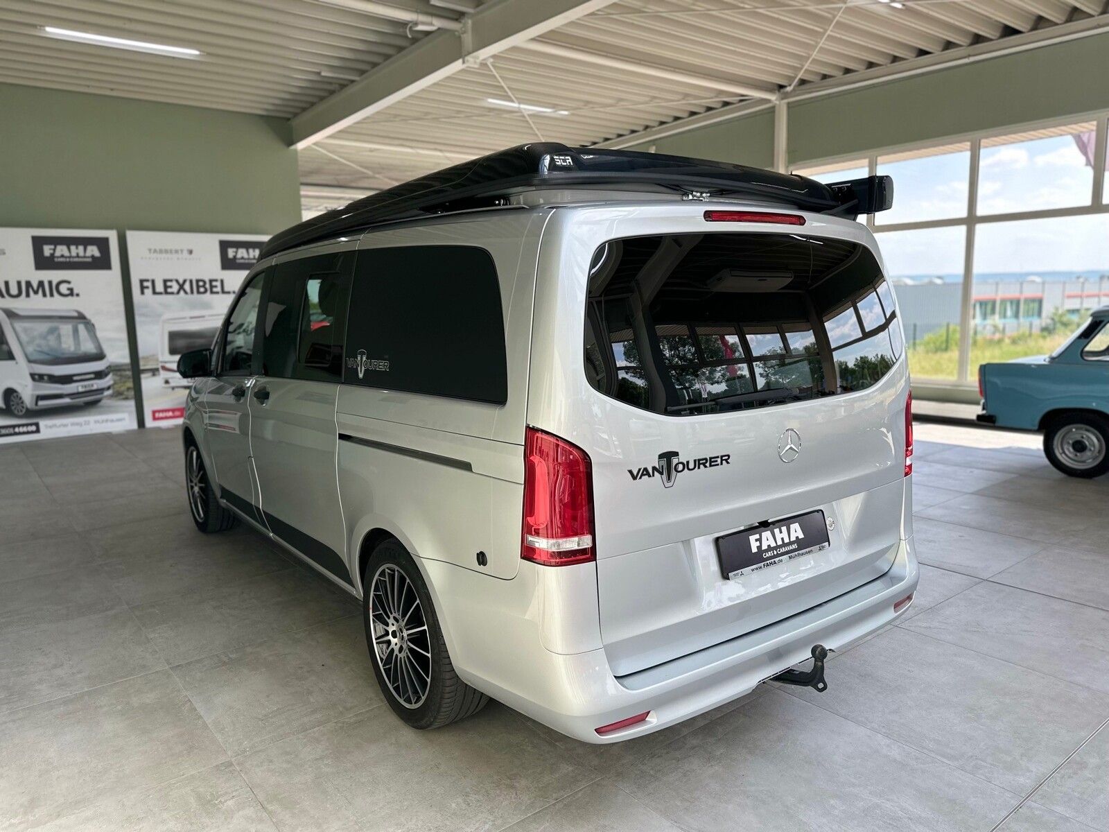 Fahrzeugabbildung VANTourer Urban Prime AHK Aufstelldach ähnlich Marco Polo