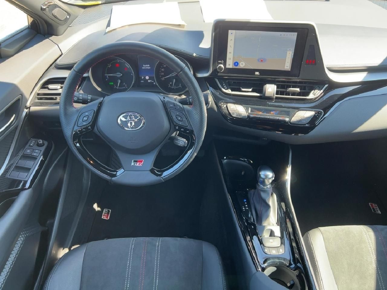 Fahrzeugabbildung Toyota C-HR 2.0 Hybrid GR Sport Black Edition