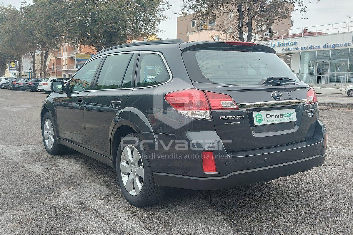 Subaru Outback 2010 — photo 7