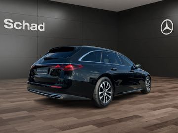 Mercedes E 200 - 5