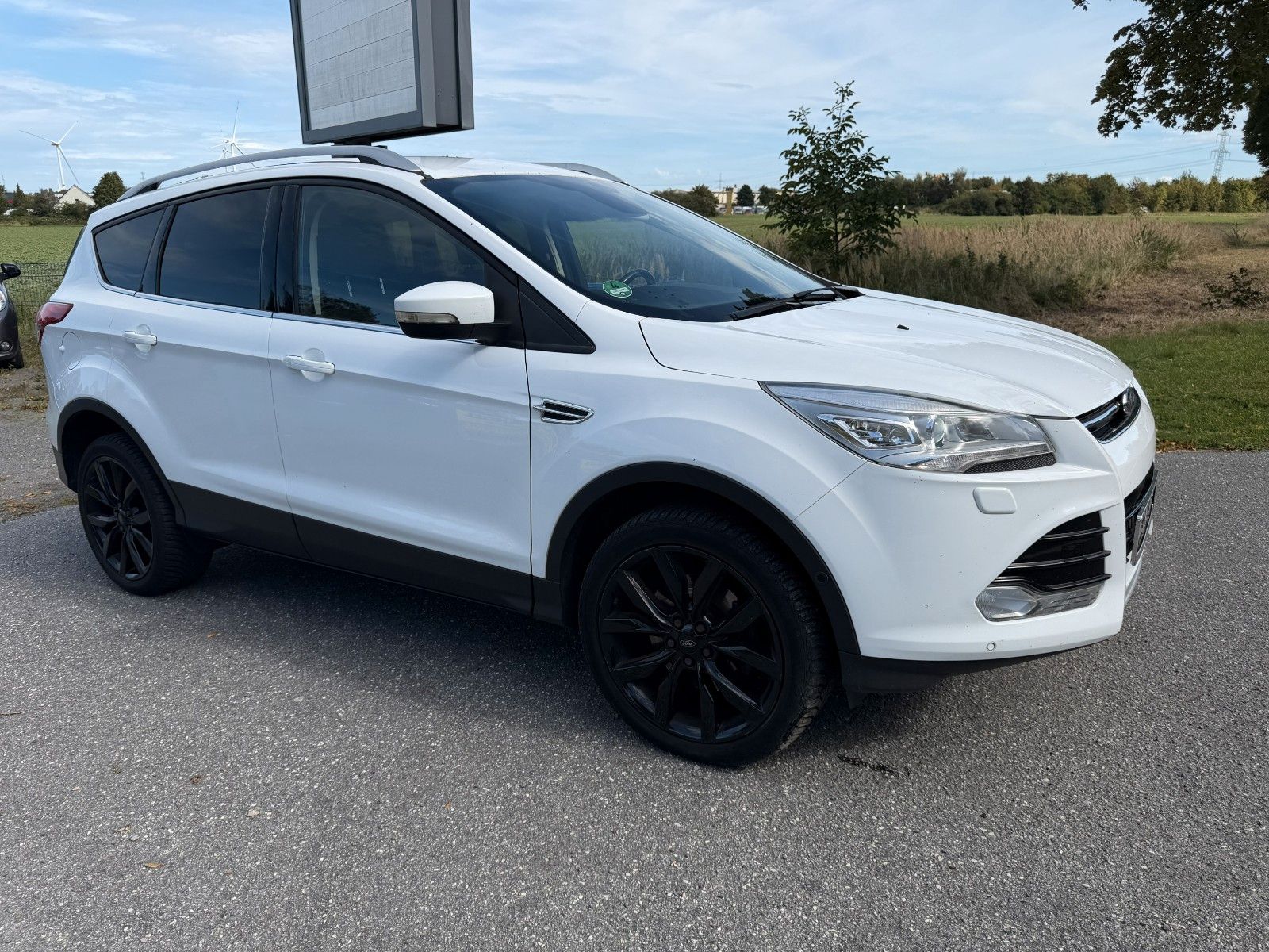 Ford Kuga - 1