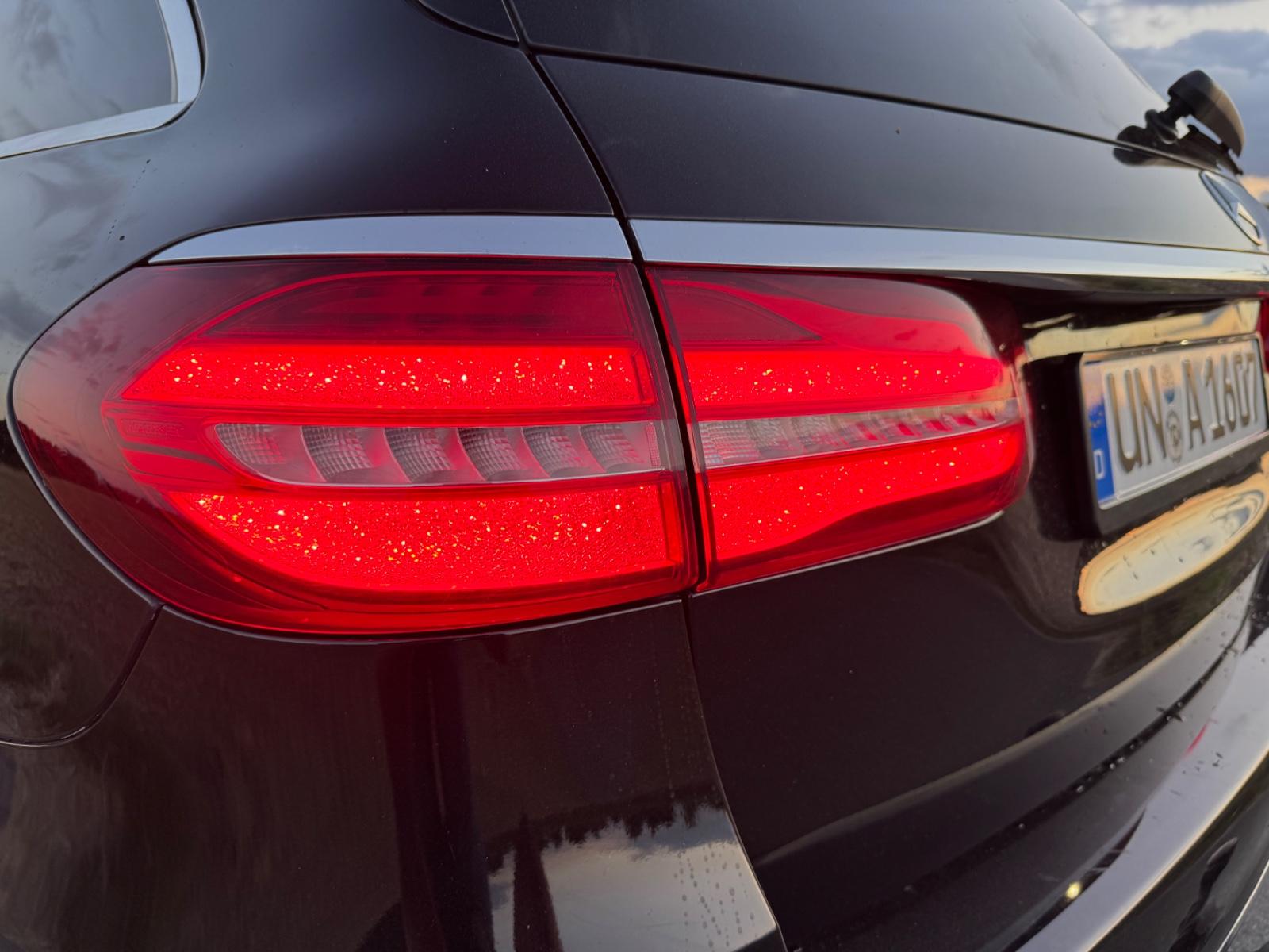 Mercedes-Benz E 220 d 4MATIC T-Modell | Exclusiv