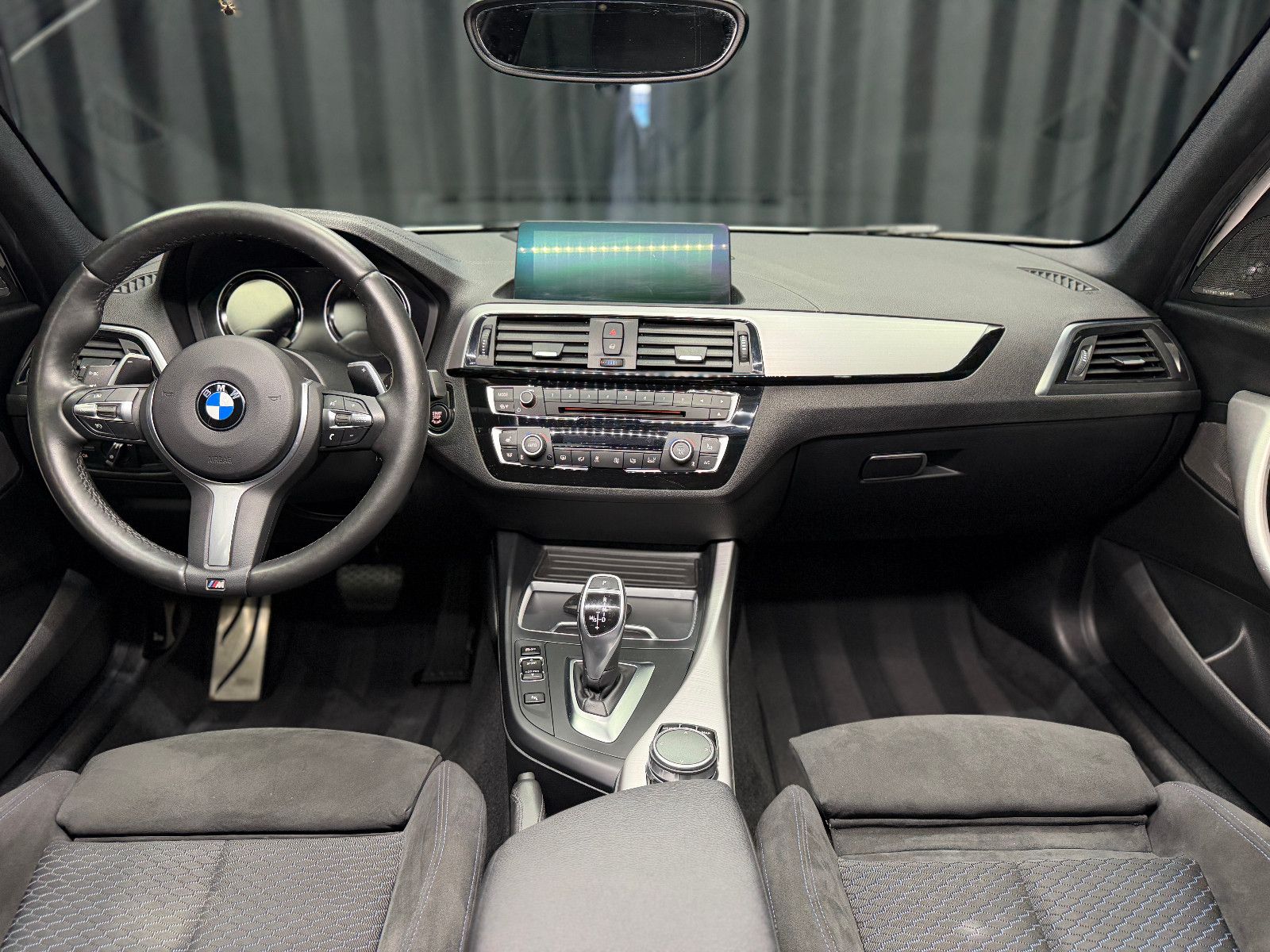 Fahrzeugabbildung BMW M140i xDrive Special Edition|M-PERFORMANCE|1.HD