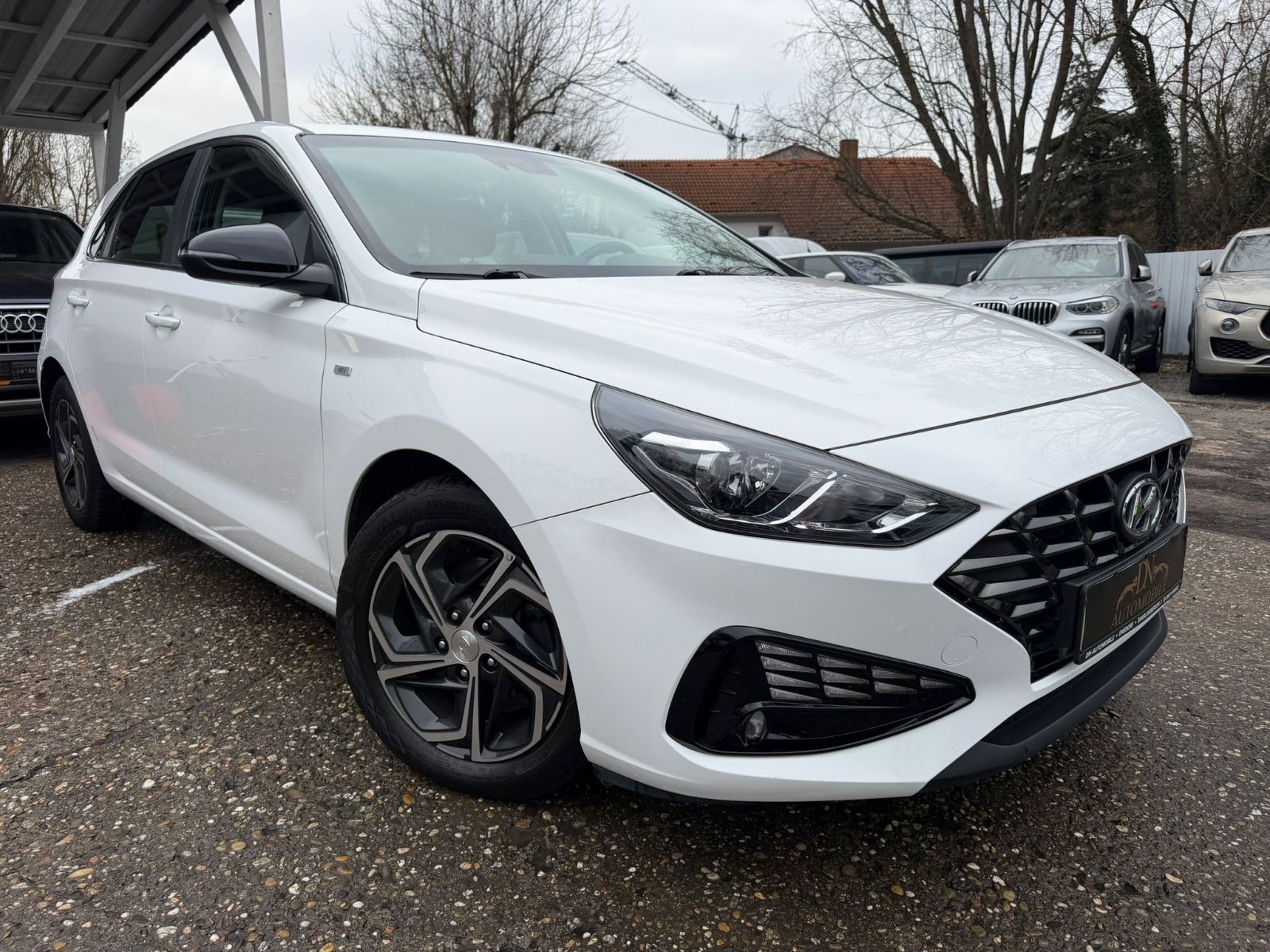 HYUNDAI i30