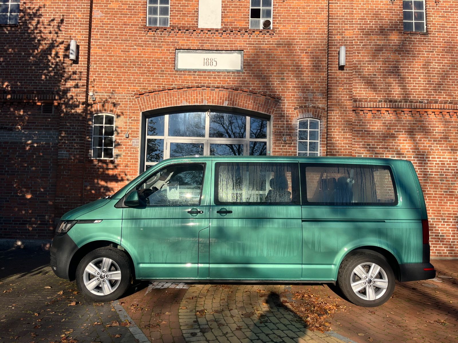 VW T6 Transporter  - Image 1 of 12