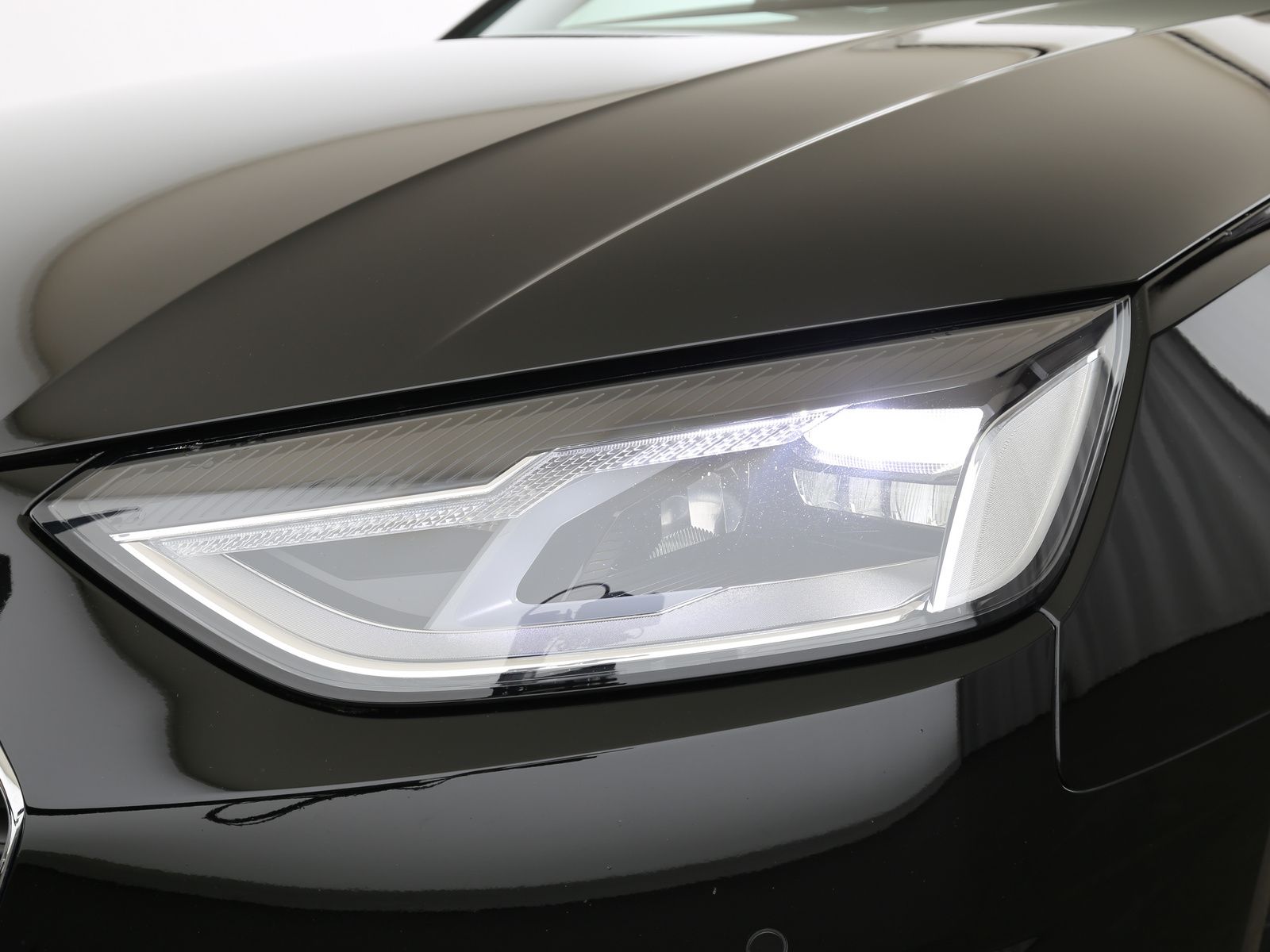 Audi A4 - Bild 18