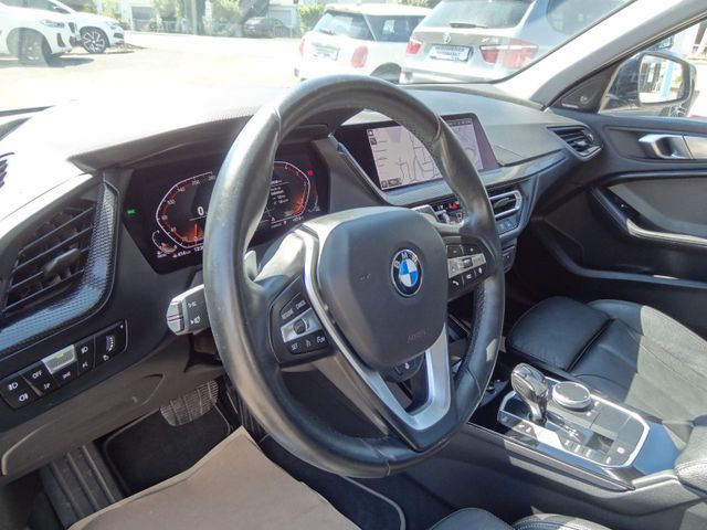 Fahrzeugabbildung BMW 118d Sport Line/2.Hd/Virtual/Leder/HUD/Navi/Kam/