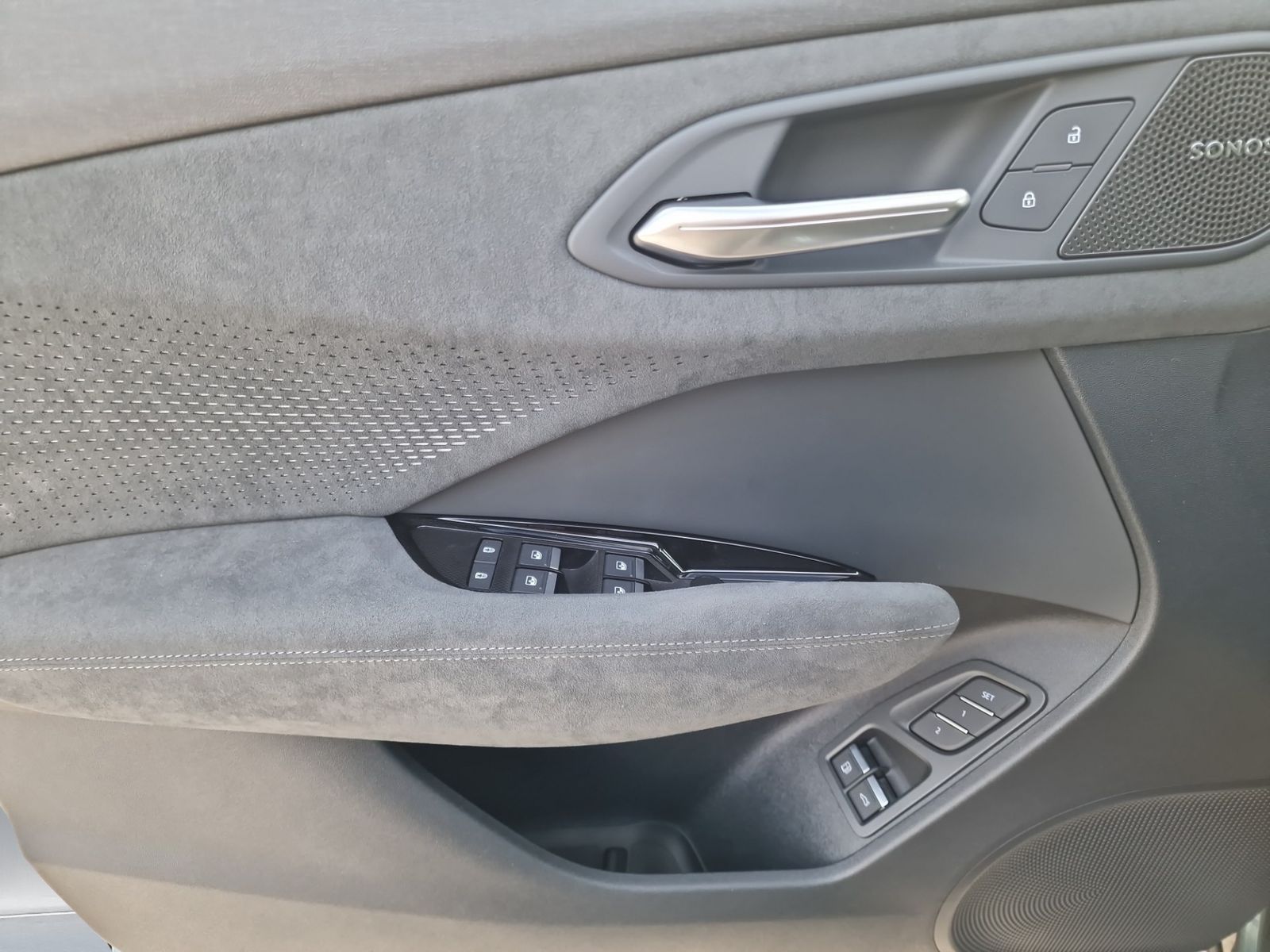 Audi Q3 e-hybrid Tech pro PANO MATRIX HuD SONOS 360° foto 22
